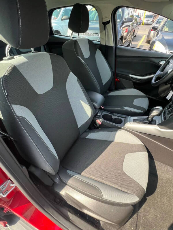 2012 Ford Focus SE