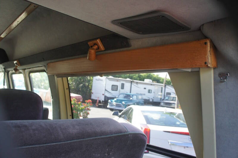 1990 Ford E-Series E-150