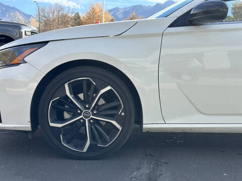 2023 Nissan Altima 2.5 SR