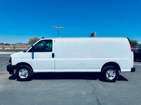 2023 Chevrolet Express 2500