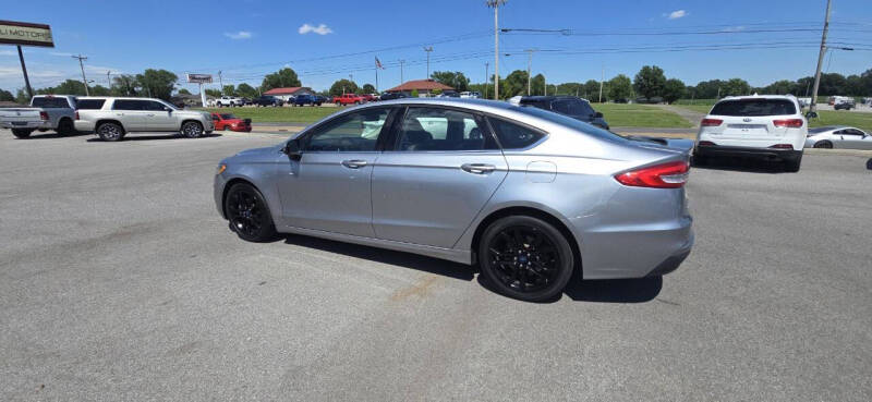 2020 Ford Fusion SE