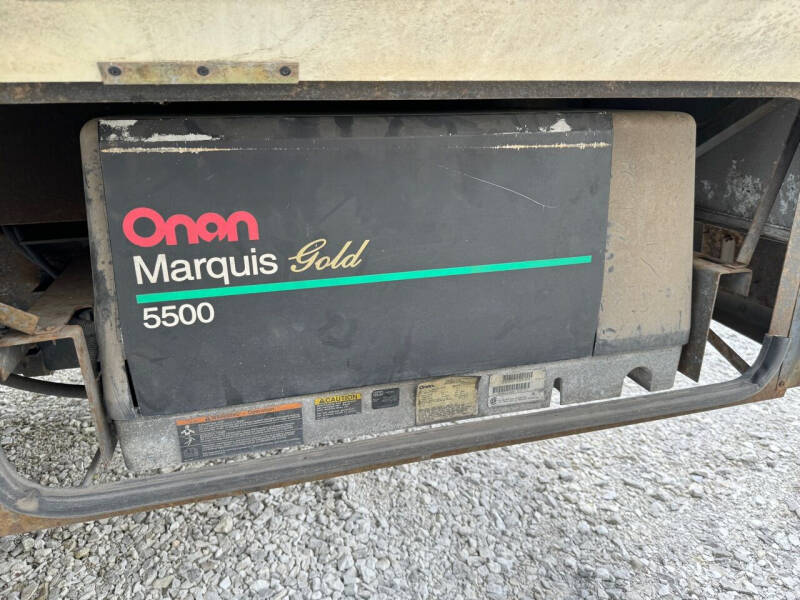 2004 Winnebago Sightseer 35N