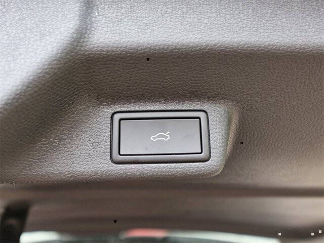 2025 Volkswagen ID. Buzz Pro S Plus 4Motion