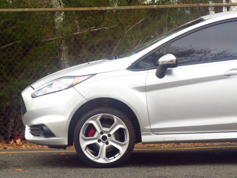 2012 Ford Fiesta SE