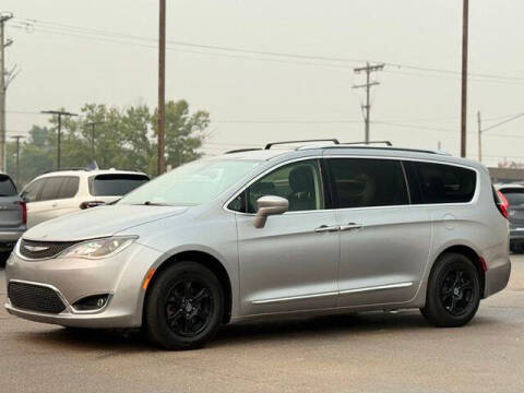 2019 Chrysler Pacifica Touring L