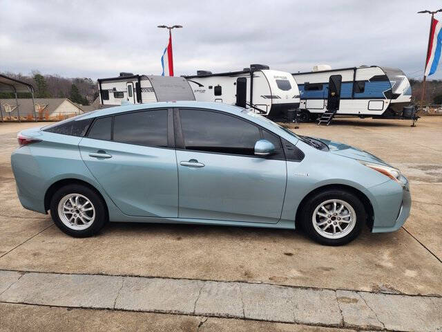 2016 Toyota Prius Two