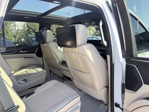 2023 Cadillac Escalade Premium Luxury