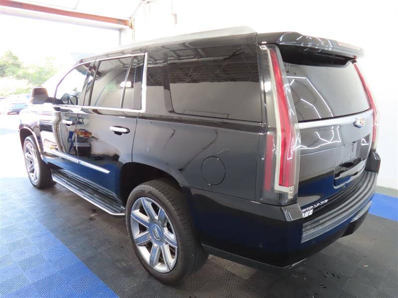 2020 Cadillac Escalade Luxury