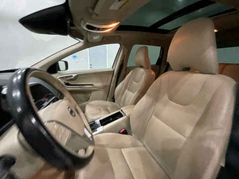 2016 Volvo XC60 T5 Platinum