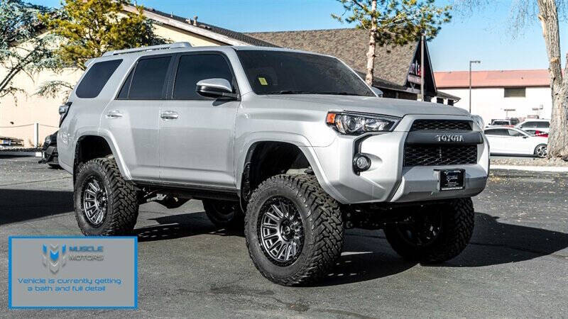 2018 Toyota 4Runner SR5's photo