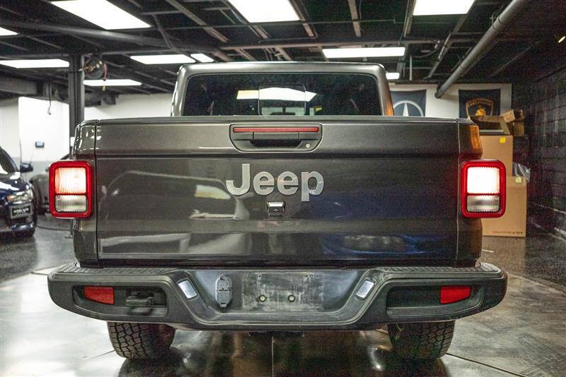 2023 Jeep Gladiator Overland