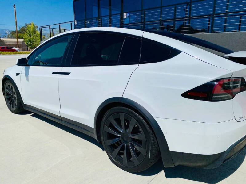 2023 Tesla Model X Standard Range