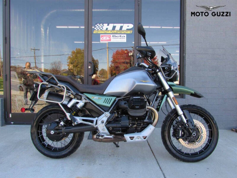 2022 Moto Guzzi V85TT