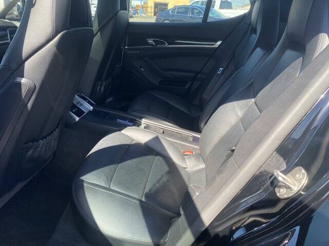 2016 Porsche Panamera