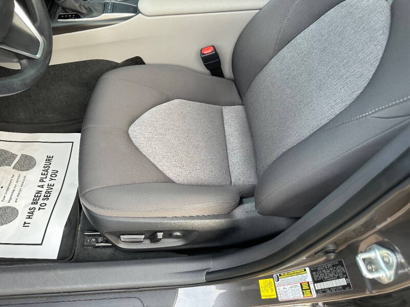 2023 Toyota Camry LE