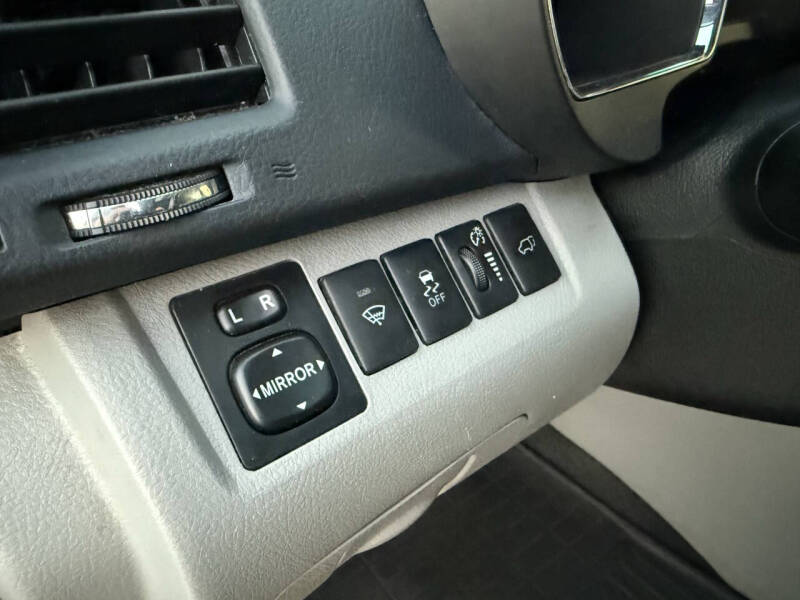 2013 Toyota Highlander SE