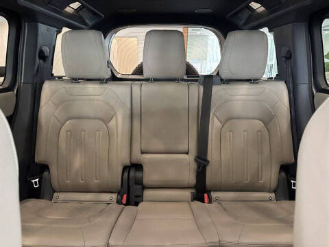 2022 Land Rover Defender 110 XS Edition