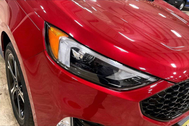 2022 Ford Edge ST
