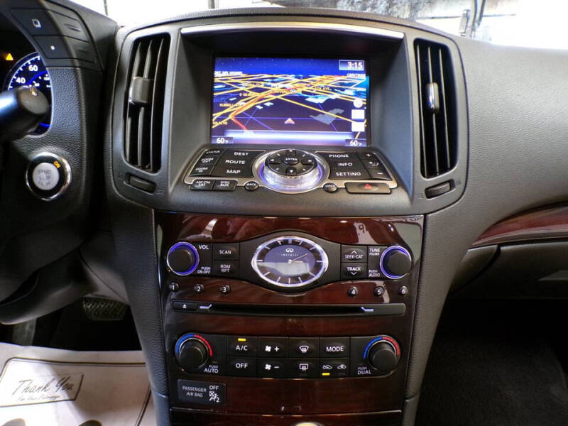 2012 Infiniti G37 Sedan x