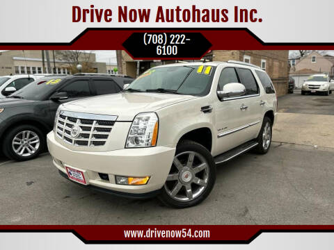 2011 Cadillac Escalade for sale at Drive Now Autohaus Inc. in Cicero IL