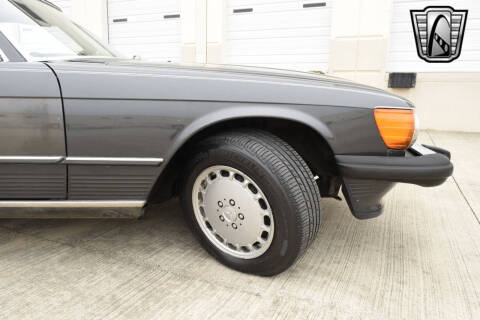 1988 Mercedes-Benz 560-Class 560 SL