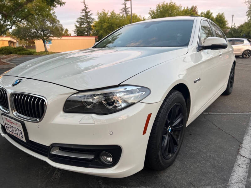 2015 BMW 5 Series 528i