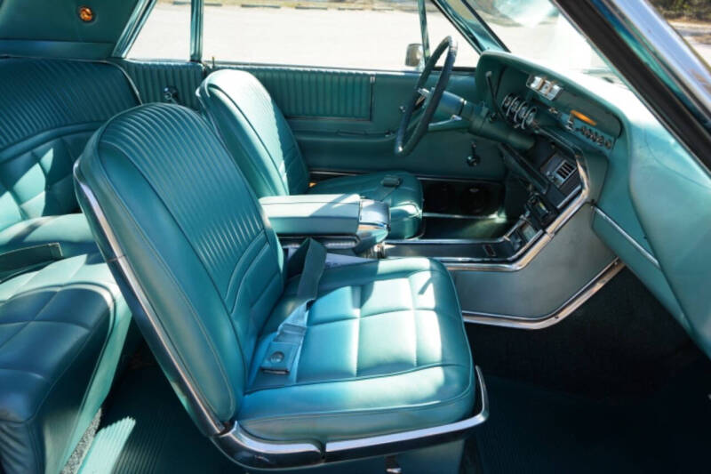 1964 Ford Thunderbird