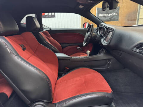 2016 Dodge Challenger 392 HEMI Scat Pack Shaker