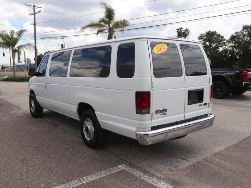 2012 Ford E-Series E-350 SD XLT