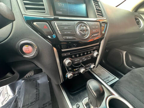 2015 Nissan Pathfinder SV