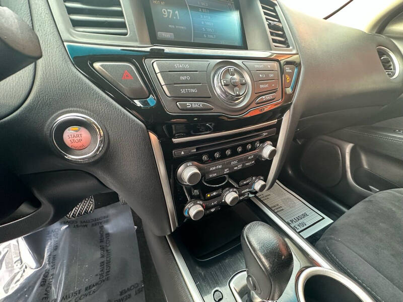 2015 Nissan Pathfinder SV