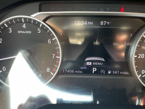 2024 Nissan Pathfinder SV