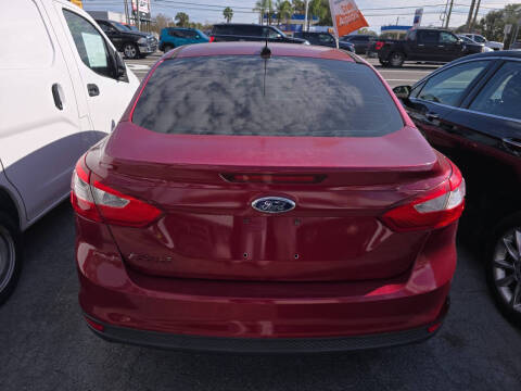 2014 Ford Focus SE
