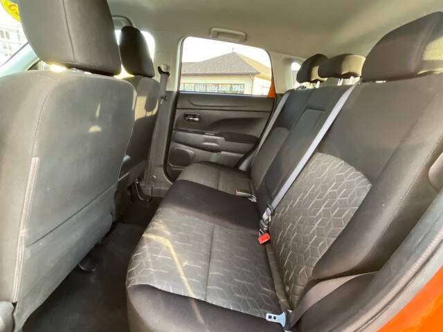 2023 Mitsubishi Outlander Sport S