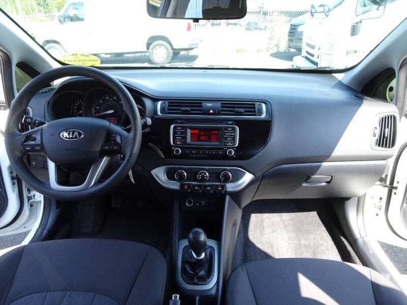 2017 Kia Rio LX photo 18