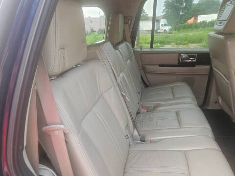 2017 Lincoln Navigator Select