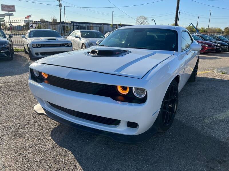2017 Dodge Challenger for sale in Garland, TX
