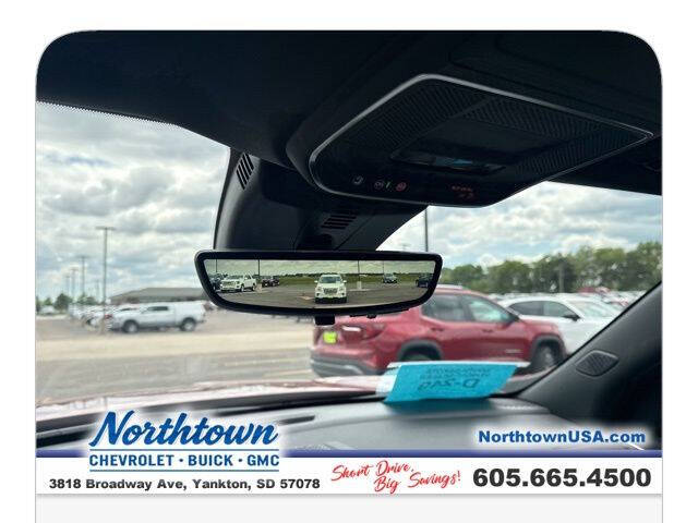 2025 GMC Acadia Denali