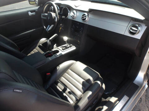 2009 Ford Mustang GT Deluxe