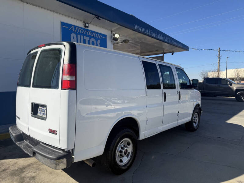 2016 GMC Savana 2500