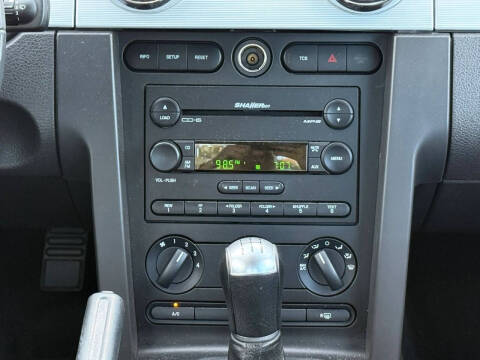 2006 Ford Mustang