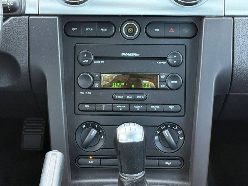2006 Ford Mustang