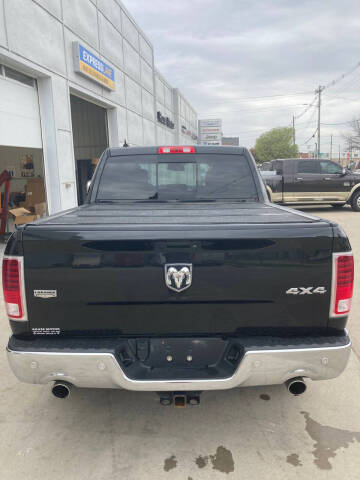 2016 RAM 1500 Laramie