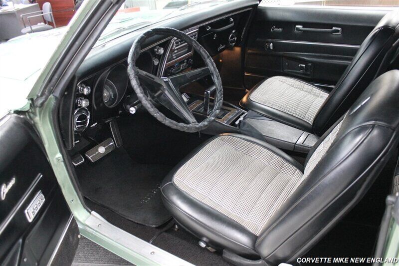 1968 Chevrolet Camaro 38