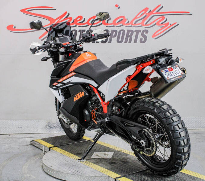 2021 KTM 890 Adventure R