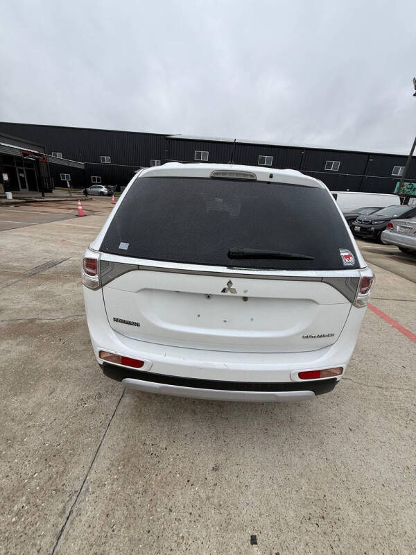 2015 Mitsubishi Outlander SE