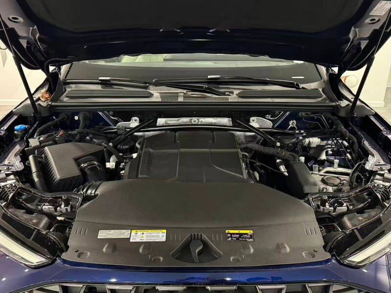 2025 Audi Q5 quattro Premium TFSI