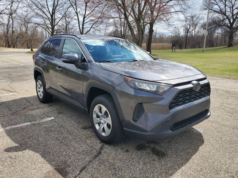 2019 Toyota RAV4 LE