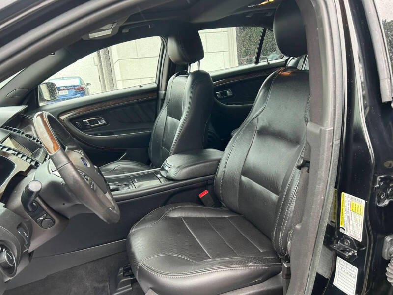 2018 Ford Taurus Limited
