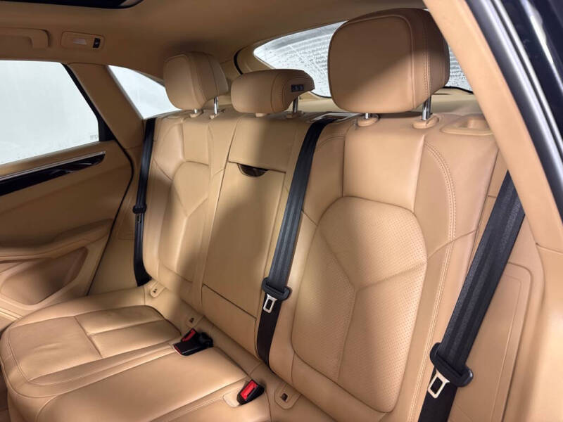 2016 Porsche Macan S